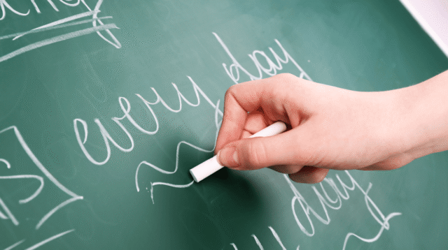 Apa Itu Kalimat Inversi? Pengertian dan Contohnya