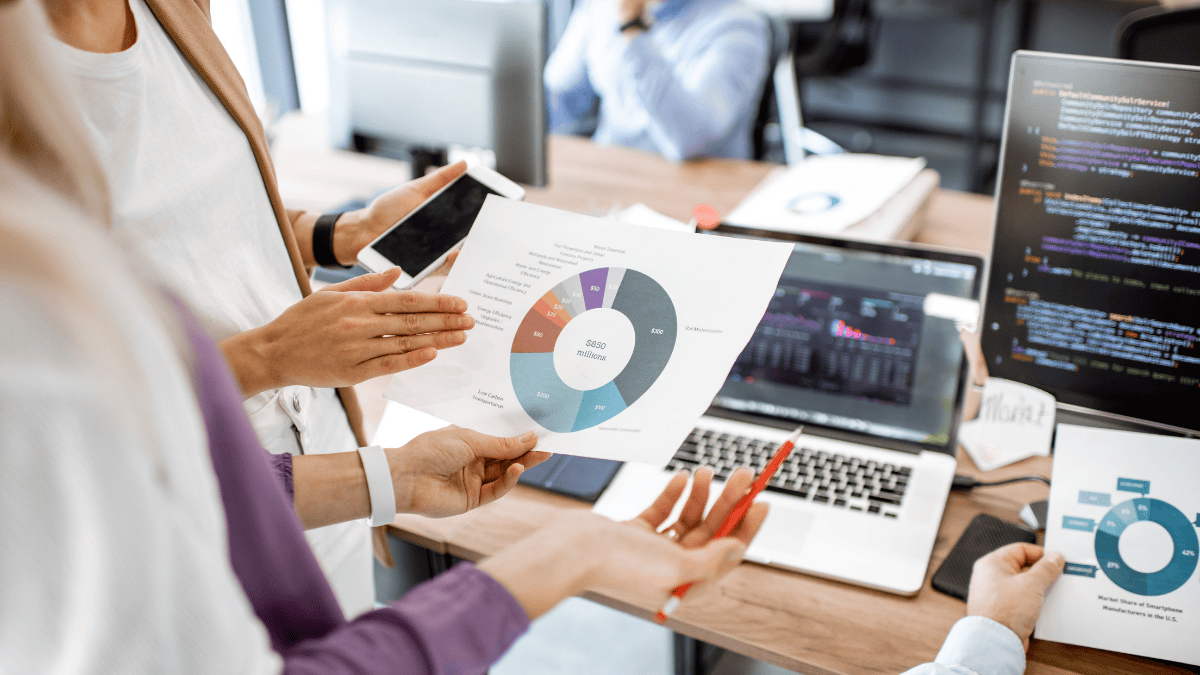 Apa Itu Analisis Multivariat? Pengertian, Tujuan, dan Contohnya Apa Itu Analisis Multivariat? Pengertian, Tujuan, dan Contohnya