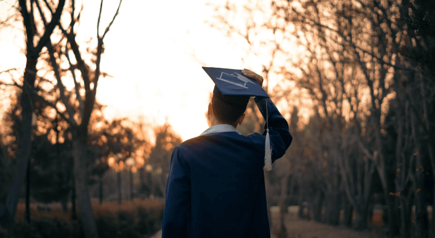 Dilem fresh graduate