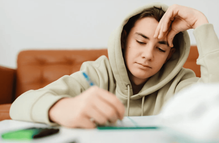 quarter life crisis mahasiswa