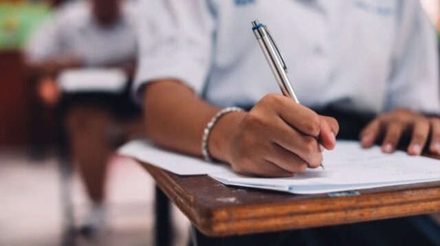cara membuat pendahuluan artikel ilmiah